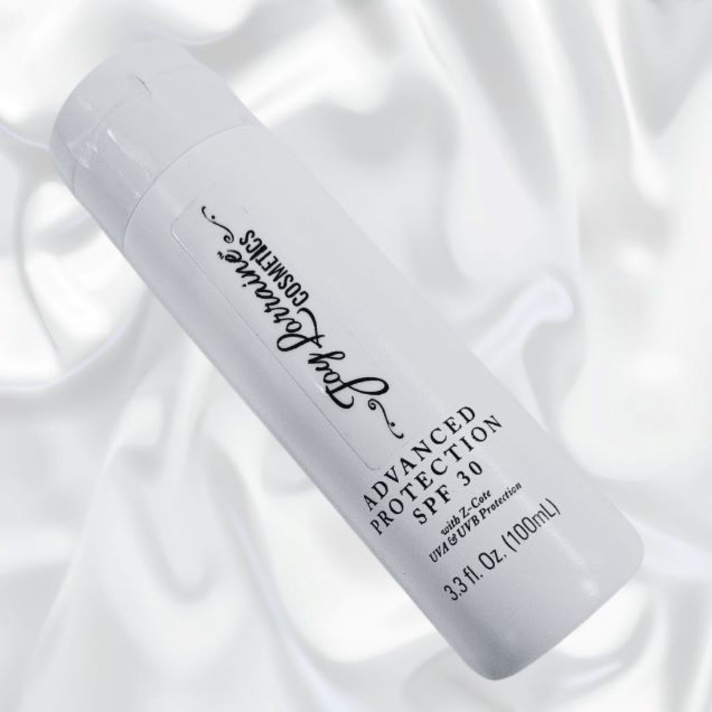 Broad spectrum SPF 30 sunscreen lotion providing advanced daily protection for all skin tones.
