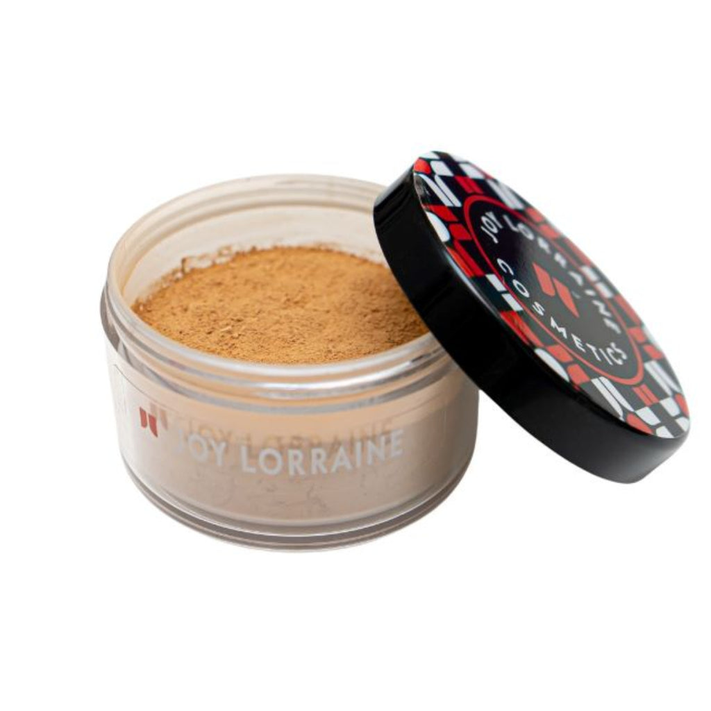 Open jar showing long-wearing setting powder with soft matte texture that blurs pores and controls shine.