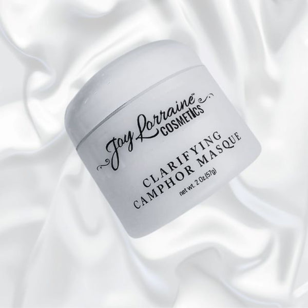 A camphor treatment mask for oily and melanin-rich, acne-prone skin to help control excess oil, unclog pores and reduce blemishes.