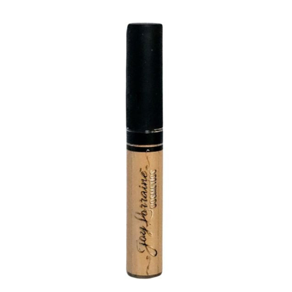 A Light Amber camouflage corrector that provides full coverage to help conceal dark circles, blemishes, uneven skin tone, and other imperfections with a soft matte finish.
