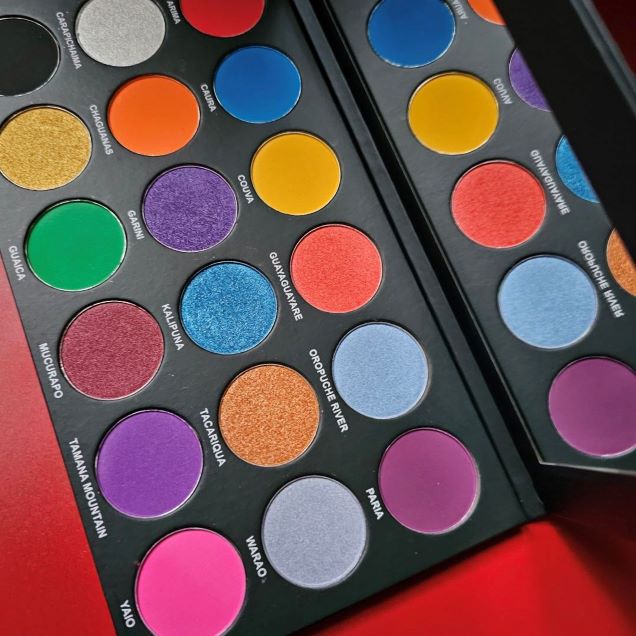 Amerindian Eyeshadow Palette is a colorful eyeshadow palette with 18 easy to blend shadows in matte and shimmer finishes.