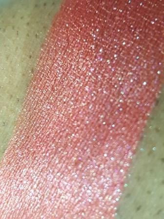 Cherry loose eye shimmer swatch showing radiant shimmer for glamour looks.